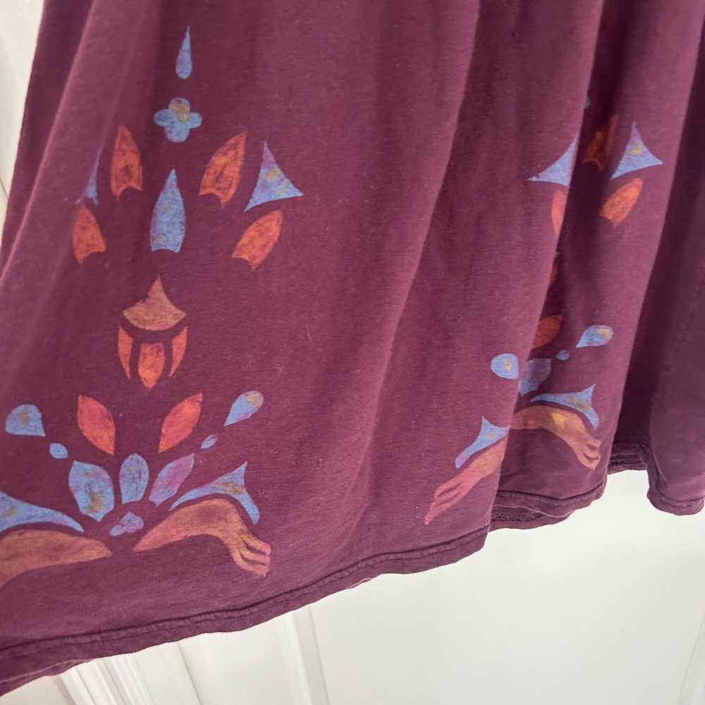 Scrapbook Strapless Maroon Dress with Blue and Rust Details - Picture 5 of 8